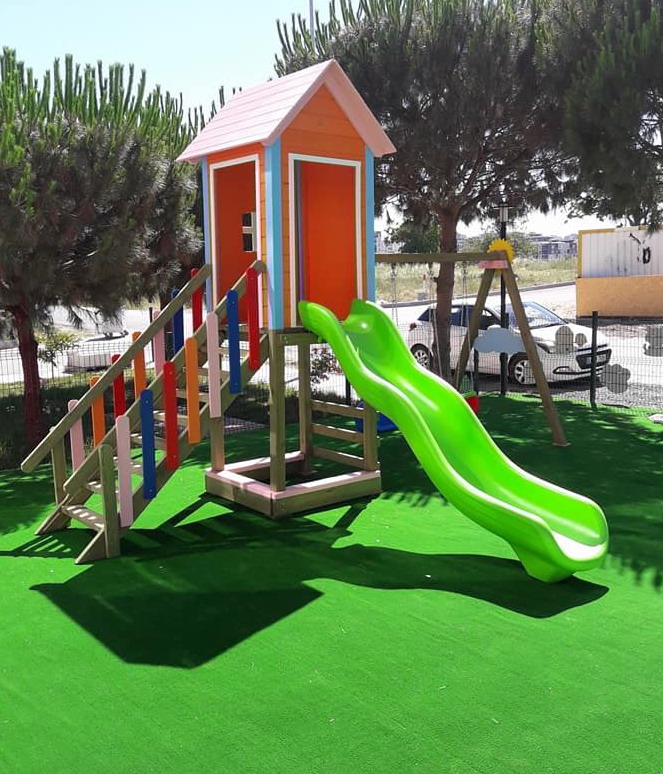 salıncaklı kaydırak ev